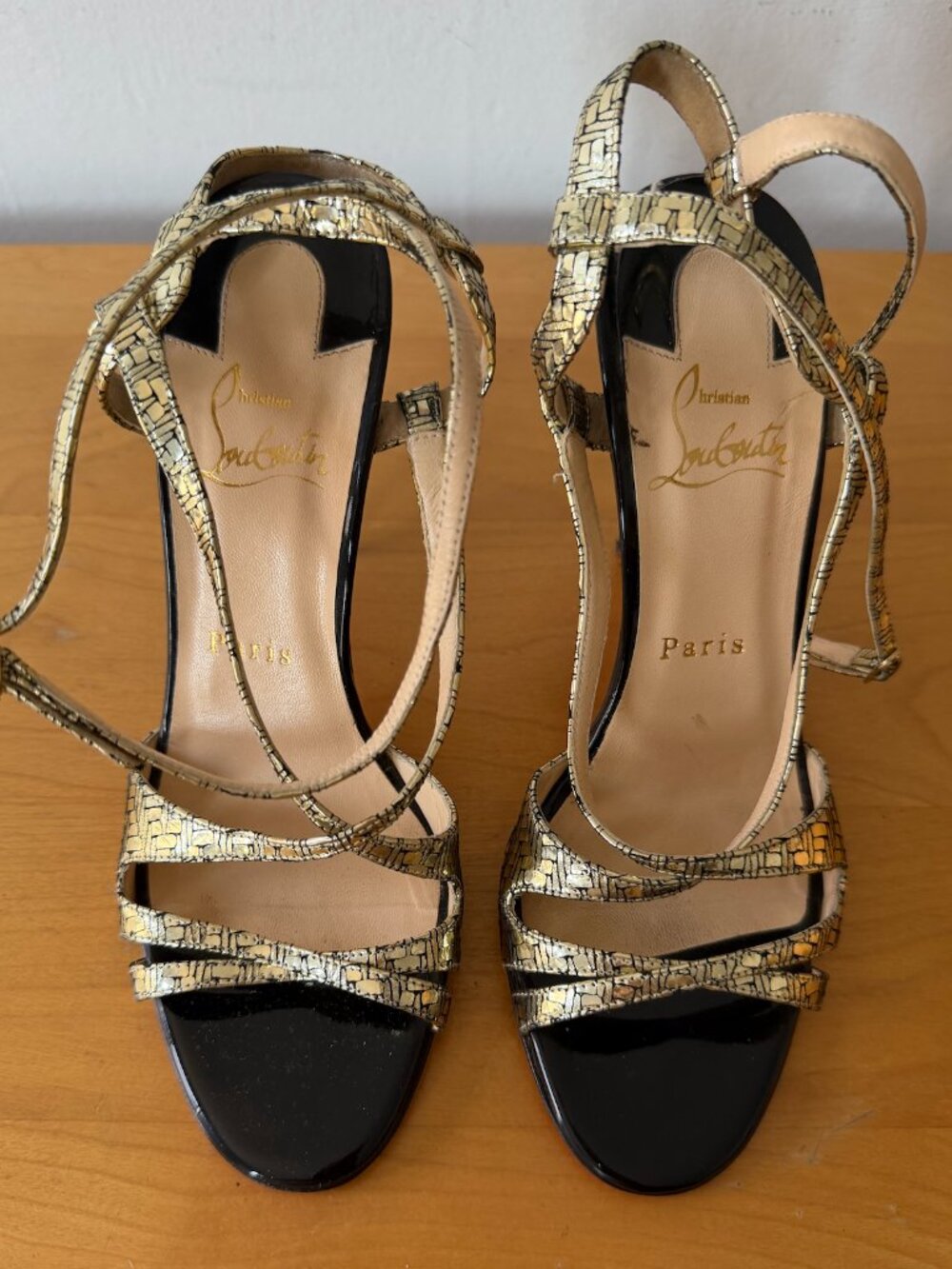 CHRISTIAN LOUBOUTIN LUXURY HEELS SIZE EU 37 - Picture 3 of 9